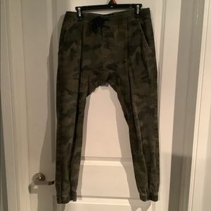 Mens cotton size small.khaki